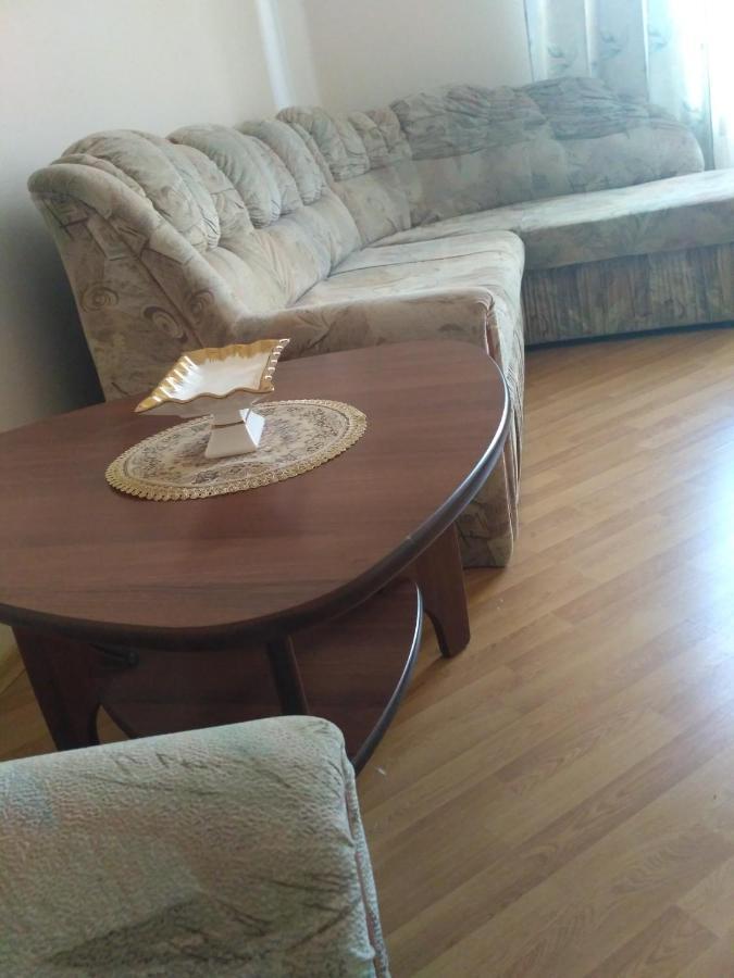 Doba - 2 Apartment Mukacheve Bagian luar foto