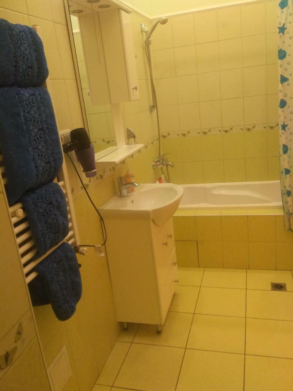 Doba - 2 Apartment Mukacheve Bagian luar foto